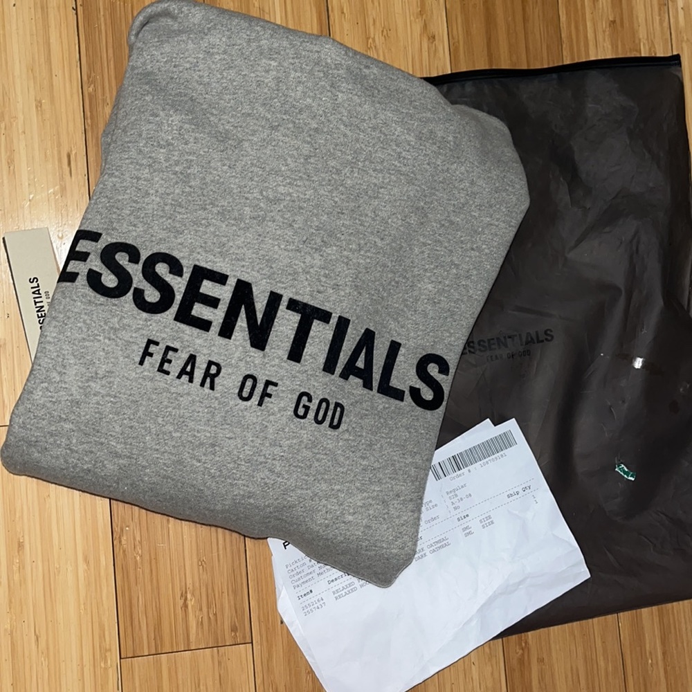 Men Essentials Relaxed Hoodie